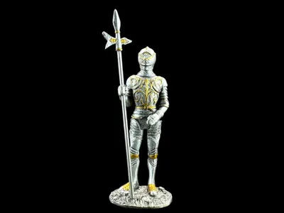 Produktbild von Zinnritter mit Hellebarde – Dekofigur detailreich ausgearbeitet, 4.5 cm × 3 cm × 13 cm, Modell AT08080A2