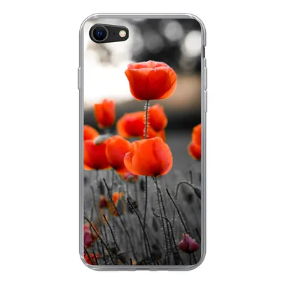 Produktbild von MuchoWow® Handyhülle Schutzhülle Hülle für iPhone 7 Rote Mohnblumen vor schwarzem und weißem Hintergrund Silikon Softcase Handy Hülle - Kartenhalter