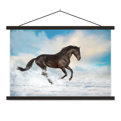 Produktbild von MuchoWow® Textilposter Schwarzes Pferd im Schnee 60x40 cm mit schwarzem Rahmen - Hölzernes