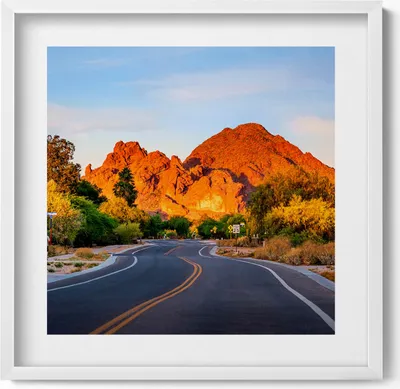 Produktbild von Camelback Bergansicht– Wandbild mit Rahmen – Gerahmtes Bild  – Wanddekoration – 50x50 cm –  Weiß Rahmen