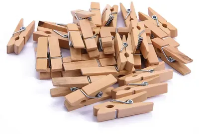 Produktbild von Mini-Wäscheklammern – Wäscheklammern aus Holz – 4,5 cm – Karten zum Aufhängen – Clips für Fotos – Wäscheklammern – Holz – 24 Stück – schöne Klammern aus Holz – CHPN