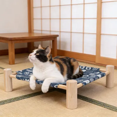 Produktbild von Katzen-Hundebett Hängematte rutschfest bequemes erhöhtes Hundebett aus Holz erhöhte Hundelounge blaues Katzenkopfmotiv