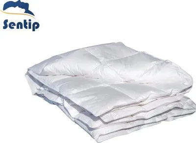 Produktbild von Unyqoos® Daunendecke 240×220 cm – 65% Ganzendons / 35% Gänsefedern, Bezug 100% Baumwolle, Wärmegrad 2, ganzjährig, für Einzelbett