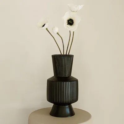 Produktbild von Indore Home – Boho-Vase – Blumenvase – Gerippte Vase – Wohnzimmerdekoration – Schwarze Vase – L