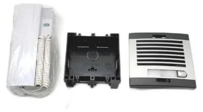 Imagen del producto de Apertidor automático de puerta, modelo CityMax, con timbre, marca FERMAX, color blanco, referencia 6201