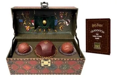 Obrázok produktu pre Zberateľská sada Harry Potter Quidditch (obsahuje odnímateľný zlatý drotársky drot!)