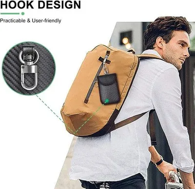 Productafbeelding van Mini-Faraday-sleutelhanger voor auto's, geschikt voor twee sleutels, bescherming tegen RFID/WiFi/GSM/LTE/NFC, gemaakt van kunststof versterkt met koolstofvezel, met een beschermende behuizing voor de sleutel en een zwarte kleur