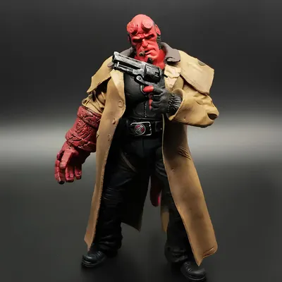 Produktbild von Hellboy Ron Pearlman 18cm mobile Hellboy 2 Figur