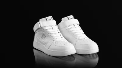 Produktbild von High Top Sneaker mit Retrodesign Größe: EUR 43