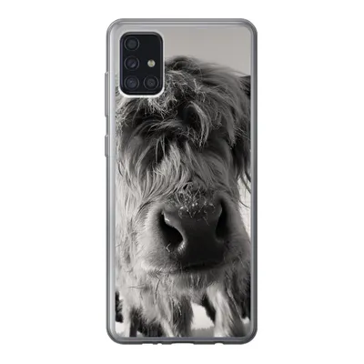 Produktbild von MuchoWow® Handyhülle Schutzhülle Hülle für Samsung Galaxy A52 5G Schottischer Highlander - Schwarz - Weiß - Tiere Silikon Softcase Handy Hülle - Umschlag
