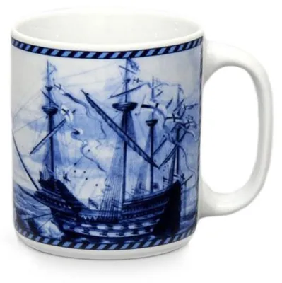 Produktbild von Porzellantasse, groß, 0,5 Liter Fassungsvermögen, mit Schiffsdekor, Marke Thun, gegründet 1794