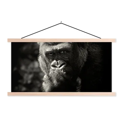 Produktbild von MuchoWow® Textilposter Tierprofil Gorilla in schwarz und weiß 120x60 cm mit holzfarbenen Rahmen - Klemmleiste