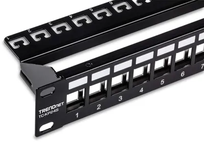 24-Port Keystone Patchpanel 1U geschirmt Cat6A 19 Zoll schwarz