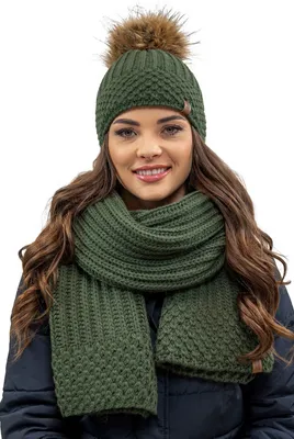 Produktbild von Vivisence damen bommelmütze und schal set warm kopfbedeckung und halsbedeckung an winter und herbst warm dick, wintermütze mit bommel, winterset für frauen, hergestellt in der eu, grün, einheitsgröße