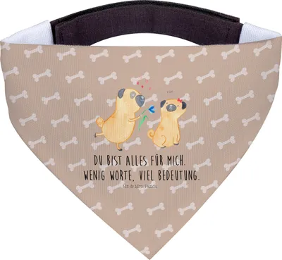 Produktbild von Mr. & Mrs. Panda Hunde Bandana Mops Verliebt - Hundeglück - Geschenk, Pure Liebe, Sprüche, Halstuch, Hunde-Halstuch, Partner, Hund, Tuch, für, Knuffig