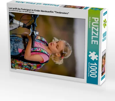 Produktbild von Calvendo Leni prüft das Funksignal im Kinder Abenteuerfilm "Timebreakers" 1000 Teile Puzzle hoch 480x640mm, Marquardt Niels; 7367235