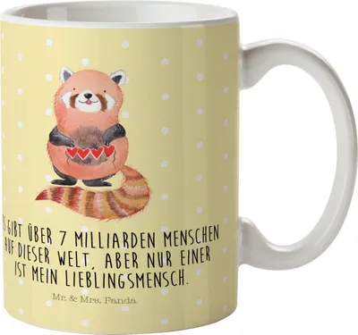 Produktbild von Mr. & Mrs. Panda Kinderbecher Roter Panda - Gelb Pastell - Geschenk, Plastikbecher, Liebling, Pott, Haferl, Trinklernbecher, Lustige Sprüche, Herz, Lieblingsmensch, Liebe