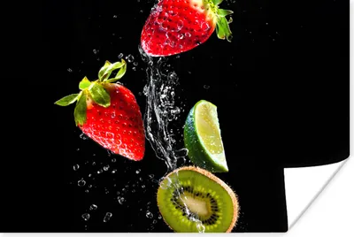 Produktbild von MuchoWow® Poster Obst - Wasser - Schwarz - Stillleben Erdbeere - Kiwi 180x120 cm - Fotoplakat