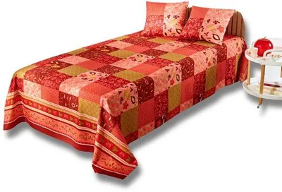 Produktbild von Unyqoos® Patchwork-Tagesdecke 145 x 220 cm – dekorative Bett- & Sofadecke, 100% Polyester, warme Farbtöne, für Einzelbett & Sofaüberwurf, pflegeleicht