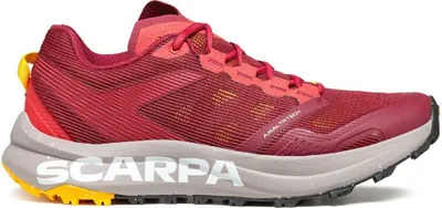 Trailrunning-Schuhe für Damen in Rot von Scarpa; Modell "Spin Planet Wmn"; seitliche Ansicht.
