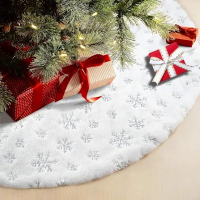 Obrázok produktu pre Vianočná dekoračná podložka pod stromček, kruhová, priemer 90 cm, strieborné vločky, biela, plyšová
