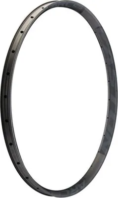 Image de Jante Easton Arc en aluminium 650B 25 mm, 28 trous, noire - performances robustes sur les sentiers...