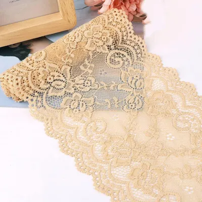 Productafbeelding van 15cm x 5m Elastische Kantlint - Decoratief Band voor Creatieve Projecten
