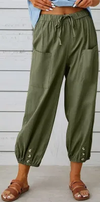 Produktbild von Damenhose im 7/8-Schnitt mit weiten Beinen und Taschen, ideal für den Freizeitgebrauch
