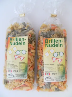Produktbild von Streuteile Brillen  aus Nudelteig, 2X 250 g, Nudeln, Pasta, Dekoration, Delikatesse, Brille
