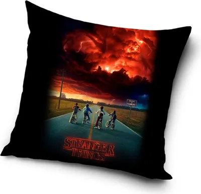 Produktbild von Stranger Things Kissenbezug, quadratisch, 40 x 40 cm, 100 % Polyester, Schwarz