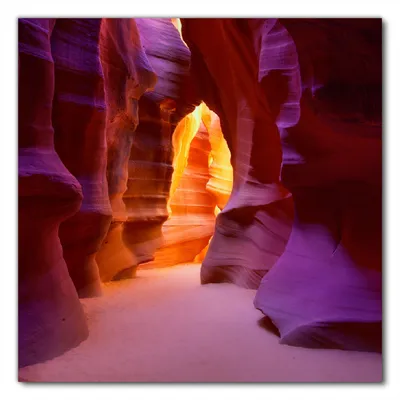 Produktbild von Wallario selbstklebende Möbelfolie/ Tischdecke für Innen und Außen, Größe: 70 x 70 cm - Felsschlucht in Arizona USA - orange und violett