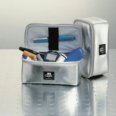 Produktbild von BE CooL Kühltasche Kosmetik Mäppchen silber
