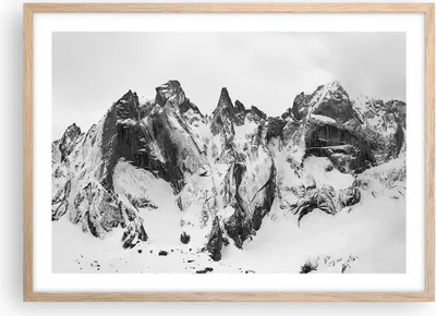 Produktbild von Gerahmtes Poster - Rahmen in heller Eiche - Alpen Schnee Monochrom - 70x50 cm - Wand Bild - Wanddeko - Wandbilder - Kunstposter - Wandposter - Bilderrahmen - Bilder - Kunstdruck - P2NAA70x50-4405