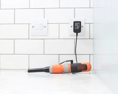 Obrázok produktu pre Black & Decker BCF603C-QW, Elektrický skrutkovač, Rovná rúčka, Čierna, Oranžová, 180 ot/min, 5,5 Nm, 2,5 cm
