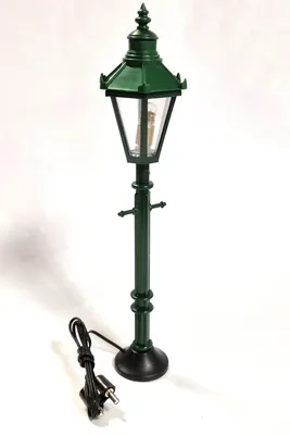 Produktbild von Stehlampe Kunststofflaterne grün, für Puppenhaus