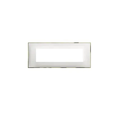 Image de 7 -module -cadre Classia Legrand - blanc avec or