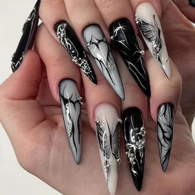 Zdjęcie produktu dla Sztuczne paznokcie samoprzylepne, typu "stiletto", czarne, 24 sztuki, z motywem motyli
