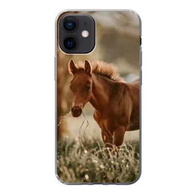 Produktbild von MuchoWow® Handyhülle Schutzhülle Hülle für iPhone 12 Pferd - Licht - Wiese Silikon Softcase Handy Hülle - Schutzhülle