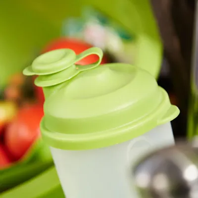 Obrázek produktu pro Odstředivka na salát Westmark „Fortuna“, 5 l + šejkr na zálivky „Mixery“, 0,5 l 243222E7