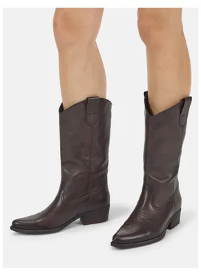 Produktbild von Stiefel im Western-Stil aus Leder mit detailreichen, traditionellen Stickereien, Modell West D967