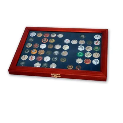 Image de Vitrine en bois pour 100 pin's, modèle n° 5866