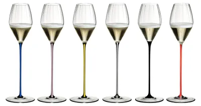 Produktbild von Riedel HIGH PERFORMANCE CHAMPAGNE GLASS RED 1 Stück 499400R28