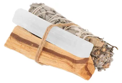 Produktbild von Räucherbündel-Set NKlaus: weißer Salbei, Palo Santo, Selenit-Kristall