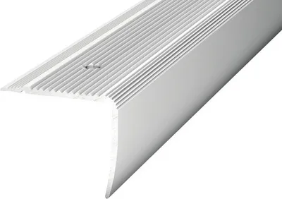 Produktbild von Prinz Treppenkantenprofil Alu silber gelocht 35 x 30 x 2500 mm