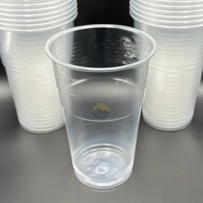 Produktbild von KURTT - Bierbecher PP 500ml/0,5L - 200 Stück - Plastikbecher - Einweg-Trinkbecher - Eventbecher - Trinkbecher - Bierbecher - Partybecher -Einwegbecher
