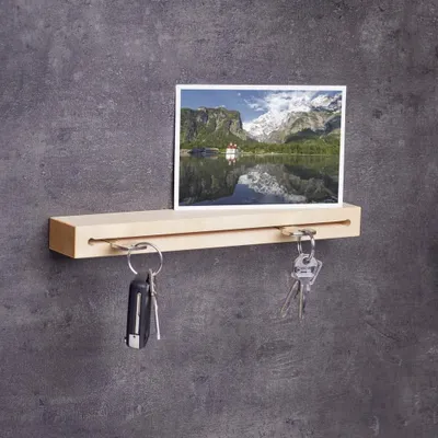 Produktbild von Omgoods – Holzhängeschlüsselhalter mit Ablage, 40 cm