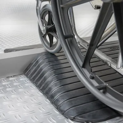 Productafbeelding van Rubberen drempelhulp 65 mm