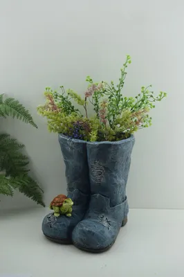 Produktbild von Blumentopf Jeans Stiefel Blumen Garten Deko wetterfest mit Wasserablauf
