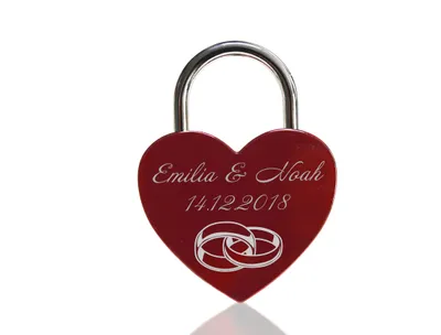 Produktbild von ELUNO Herz Liebesschloss mit Gravur und Schlüssel zum Valentinstag Geburtstag - Farbe: Rot