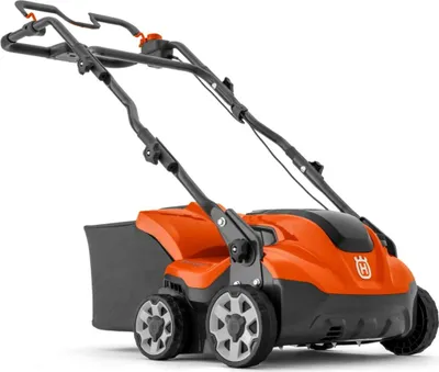 Produktbild von Akku-Vertikutierer HUSQVARNA S138i – Set mit Akku und Ladegerät